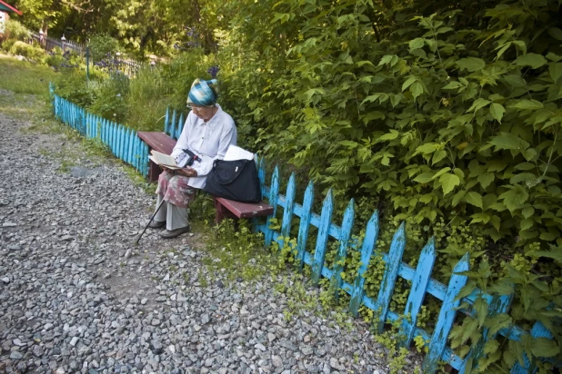 В Барнауле есть где присесть.