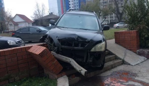 Lexus "припарковался".