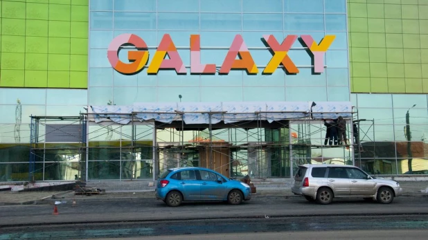 В Барнауле достраивают ТРЦ Galaxy.