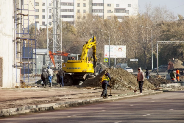 В Барнауле достраивают ТРЦ Galaxy.