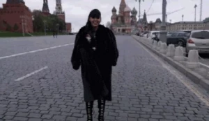 Анна Азерли на Красной площади.