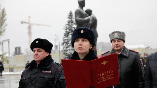 Присяга студентов БЮИ в Барнауле. 