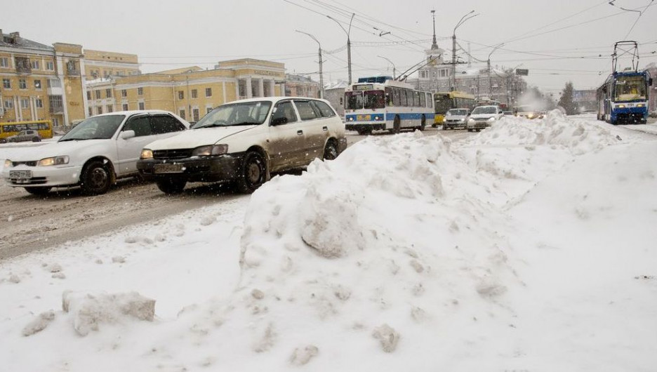 Пробки, автомобили в Барнауле.