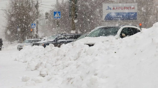 Снег в Барнауле, 25 октября 2016.