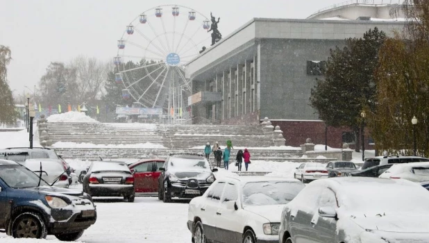 Снег в Барнауле, 25 октября 2016.