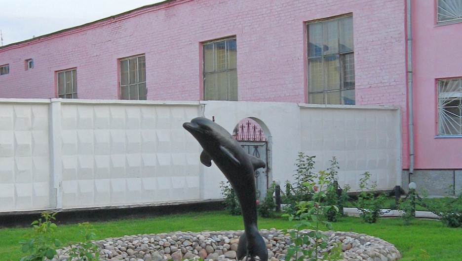Фото тюрьмы черный дельфин снаружи