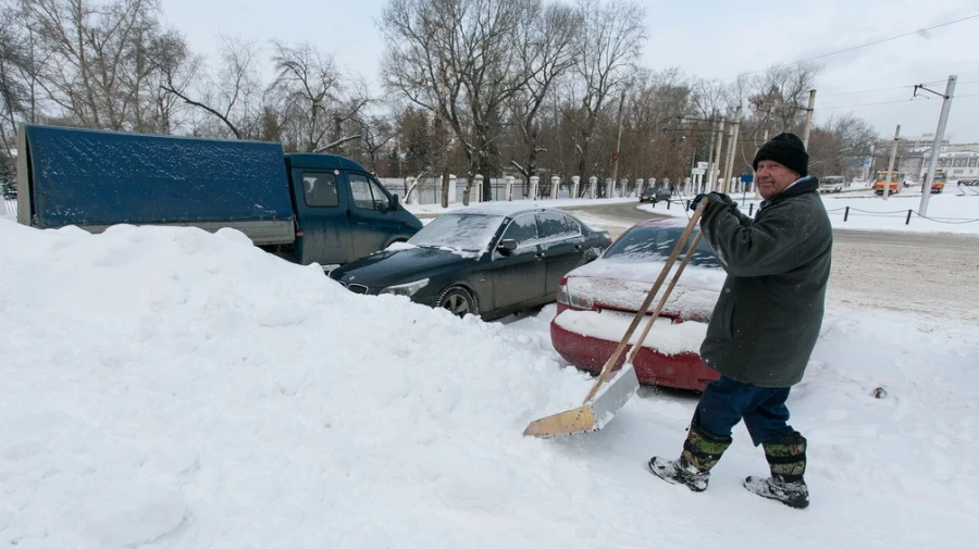 Уборка снега в Барнауле. 