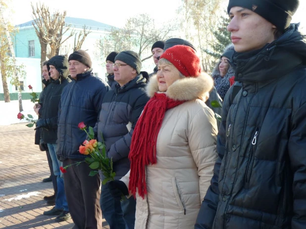 В Барнауле почтили память жертв политических репрессий