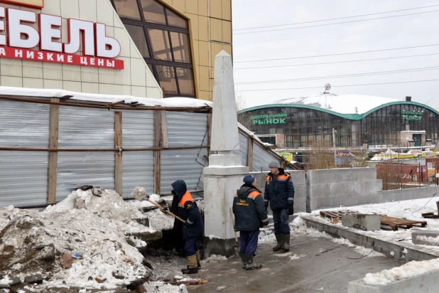 Реконструкция моста через Барнаулку на проспекте Ленина в Барнауле. 1 ноября 2016 года.