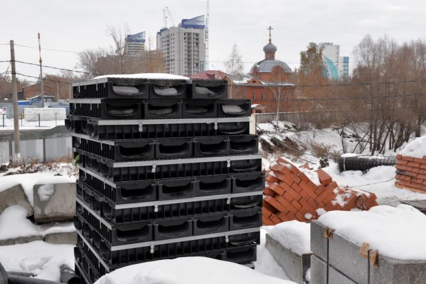 Реконструкция моста через Барнаулку на проспекте Ленина в Барнауле. 1 ноября 2016 года.