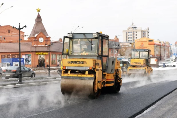 Реконструкция моста через Барнаулку на проспекте Ленина в Барнауле. 1 ноября 2016 года.