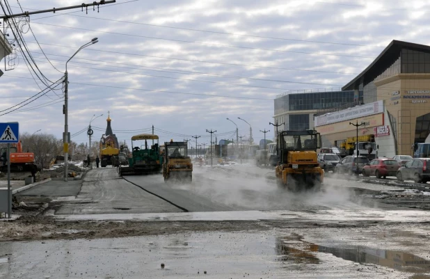 Реконструкция моста через Барнаулку на проспекте Ленина в Барнауле. 1 ноября 2016 года.