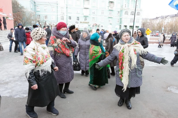 Как в Барнауле отметили 4 ноября.