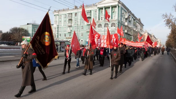 Коммунисты 7 ноября традиционно отметили день октябрьской революции.