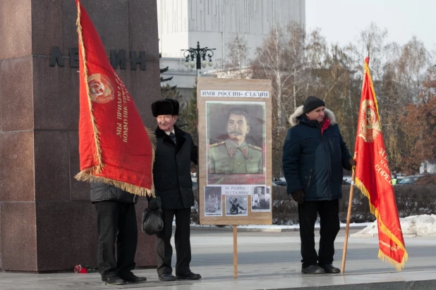 Коммунисты 7 ноября традиционно отметили день октябрьской революции.