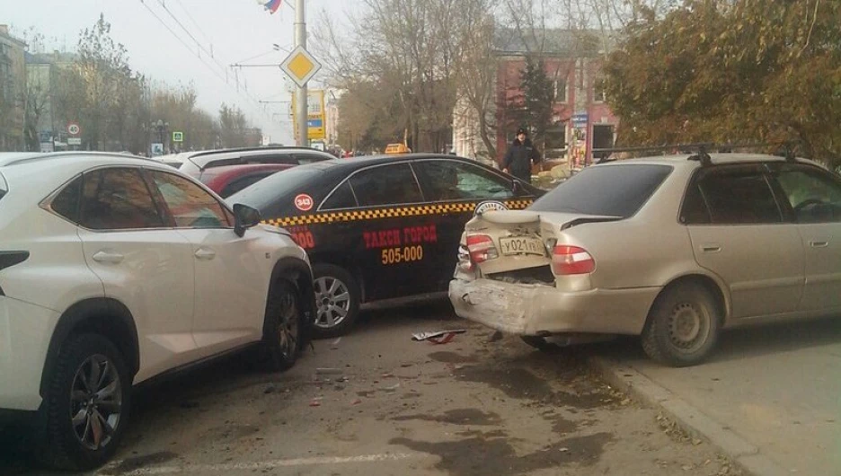 Массовое ДТП в центре Барнаула. 