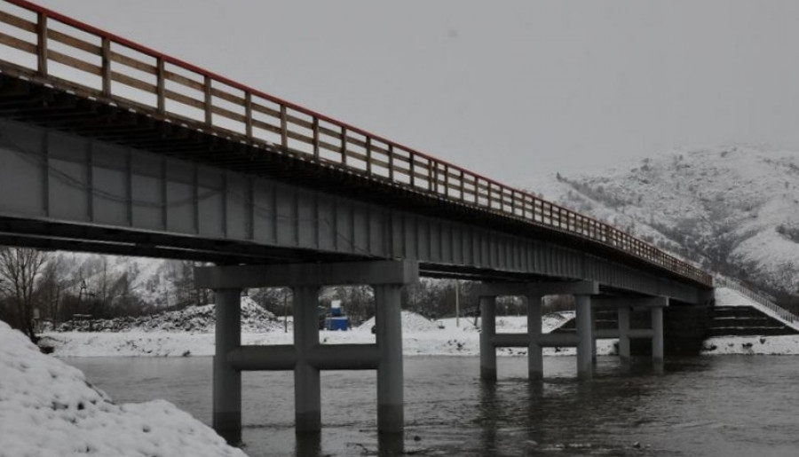 Новый мост через Чарыш.