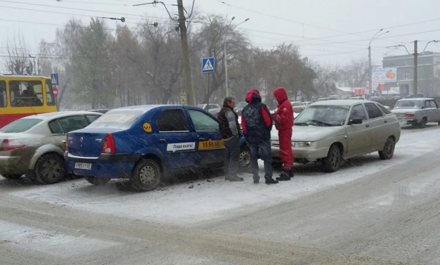 Лобовое столкновение на проспекте Ленина.