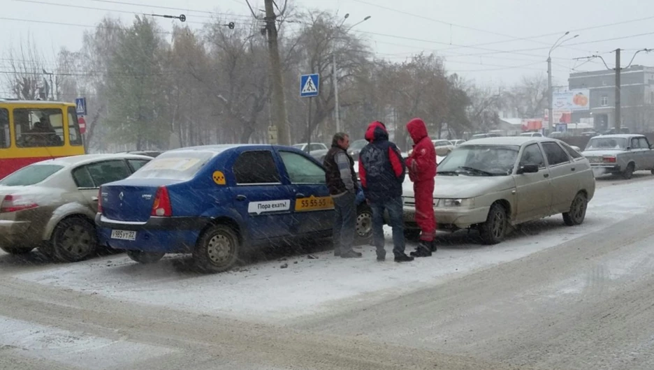 Лобовое столкновение на проспекте Ленина.