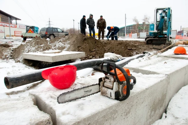 Реконструкция моста через Барнаулку на проспекте Ленина в Барнауле. 9 ноября 2016 года.