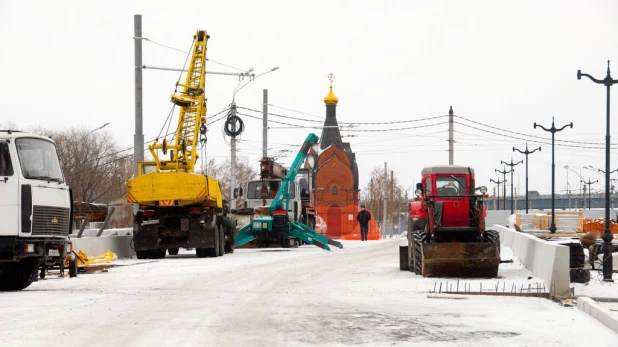 Реконструкция моста через Барнаулку на проспекте Ленина в Барнауле. 9 ноября 2016 года.