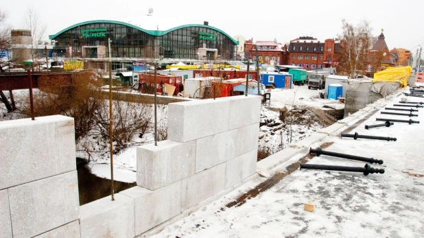 Реконструкция моста через Барнаулку на проспекте Ленина в Барнауле. 9 ноября 2016 года.