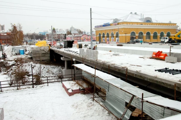 Реконструкция моста через Барнаулку на проспекте Ленина в Барнауле. 9 ноября 2016 года.