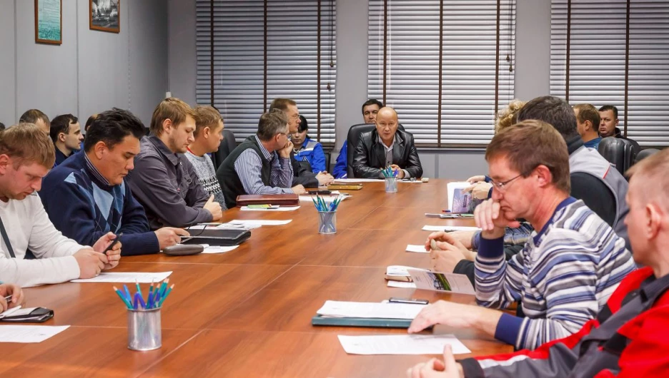 Совещание с подрядчиками.