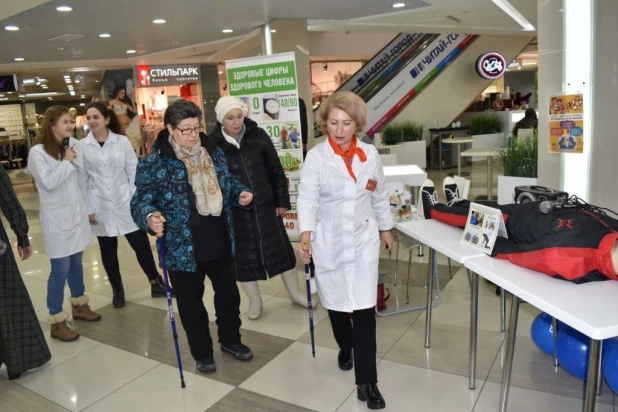 В день борьбы с диабетом в Барнауле провели масштабную акцию