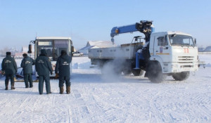 Учения МЧС по оказанию помощи на трассе в морозы.