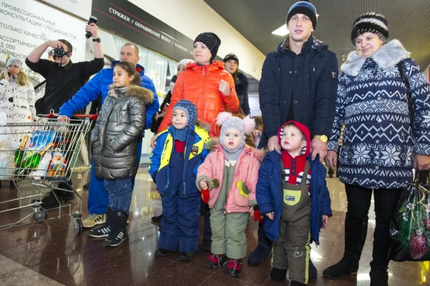 Торжественное открытие нового гипермаркета "Палата" в ТРЦ "Арена".