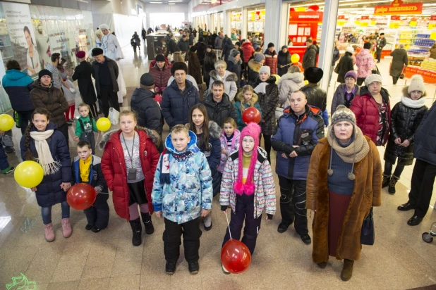 Торжественное открытие нового гипермаркета "Палата" в ТРЦ "Арена".