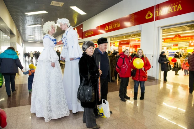 Торжественное открытие нового гипермаркета "Палата" в ТРЦ "Арена".