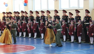 В Барнаульском кадетском корпусе прошло посвящение в воспитанники и кадеты.