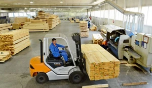 Лесная холдинговая компания "Алтайлес" нарастила объемы выпуска товарной продукции. 