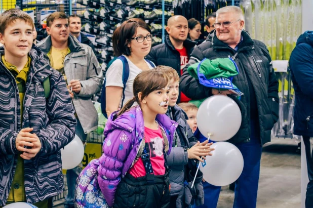 Открытие магазина "Декатлон" в Барнауле.