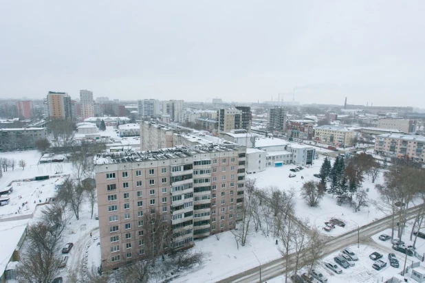 В Барнауле продолжают строить самое высокое общежитие. Декабрь 2016 года.