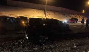 ДТП под мостом на Строителей.