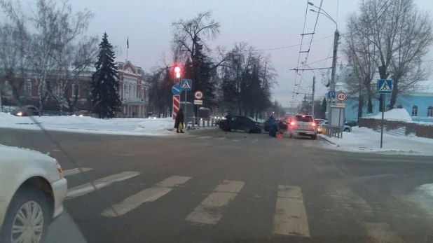 ДТП на проспекте Ленина. 11 декабря 2016 года.