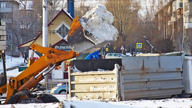 Уборка снега.