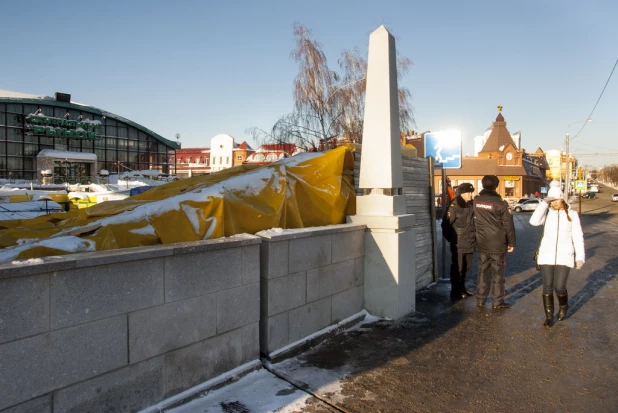 В Барнауле открыли движение по мосту через Барнаулку. 13 декабря 2016 года.