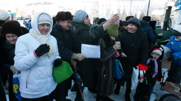 Барнаульские "жириновцы" отметили день рождения партии. 13 декабря 2016 года.