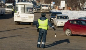 Перекрытие дороги, ДПС.