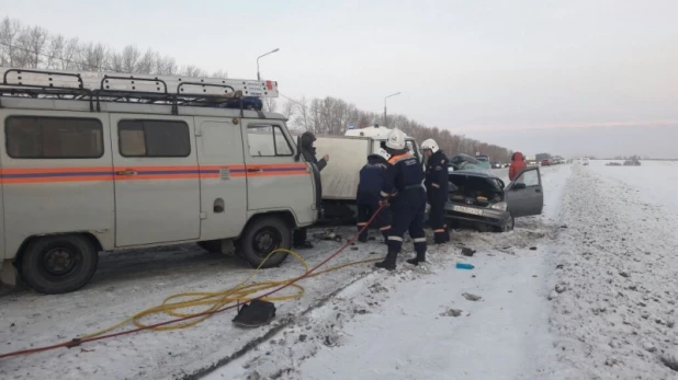 ДТП на М-52 между Искитимом и Бердском. 15 декабря 2016 года.