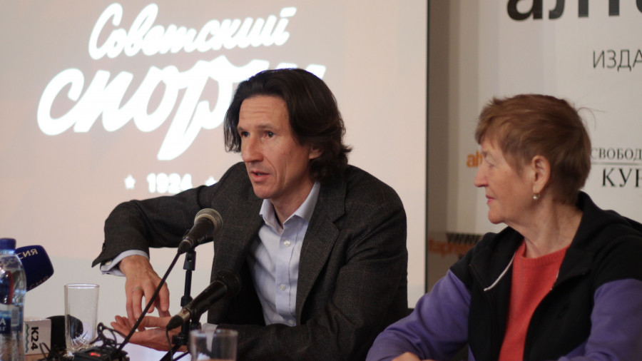 Алексей Смертин презентовал книгу в Барнауле. 