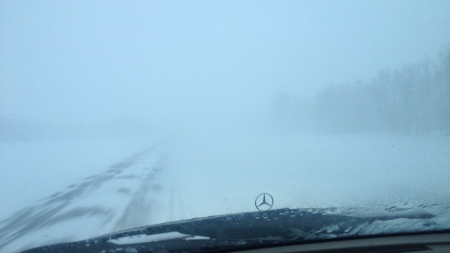 На Алтае непогода мешает водителям. 17 декабря 2016 года.
