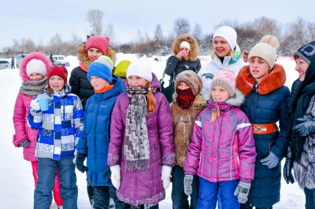 Гонки на собачьих упряжках.