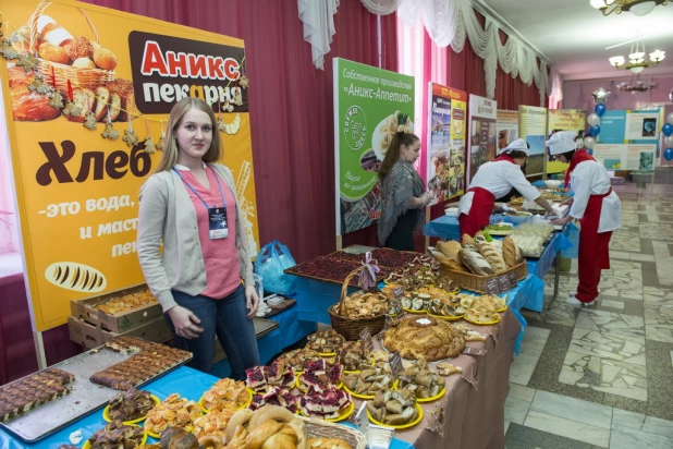 Торговый двор "Аникс" нашел эффективный способ преодолеть кризис.