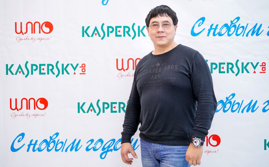 Искандер Балубаев.