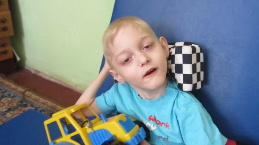 Тимур  Шатов из Алтайского края - 6 лет.